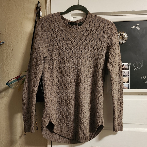 Jeanne Pierre Sweater - Picture 1 of 7